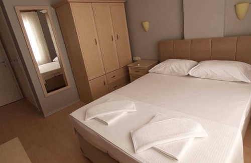 Kadnlar Denizi Mahallesi Casa | 4-storey Villa With Pool, 5 Mins From Ladies Beach!