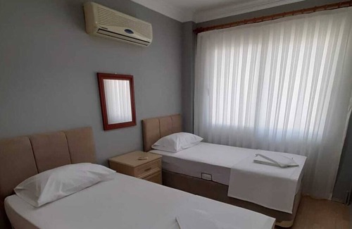 Kadnlar Denizi Mahallesi Casa | 4-storey Villa With Pool, 5 Mins From Ladies Beach!