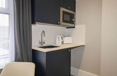 Seaford Cabaña | 4, THE CUCKMERE, pet friendly, country holiday cottage in Seaford