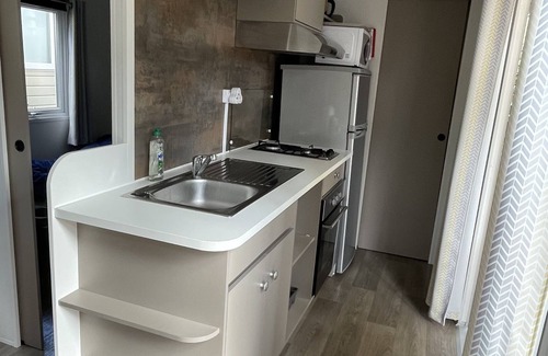 Les Mathes Casa | 4 to 6 person mobile home in a 4-star campsite