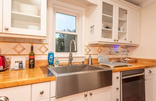 Moravian Falls Casa | 40 Acres w/Waterfalls, Vineyard, Stream, 5 bedroom