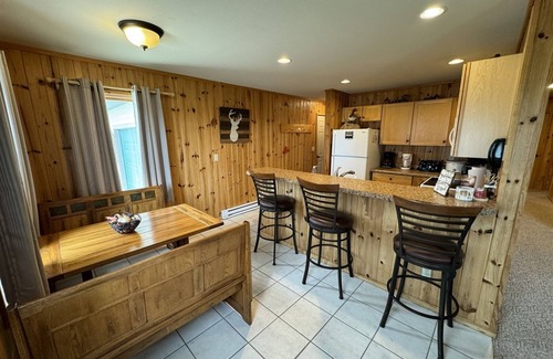 Waubay Casa | 40 Creek Lodge South - Prime Hunting and Fishing Cabin at Waubay Lake