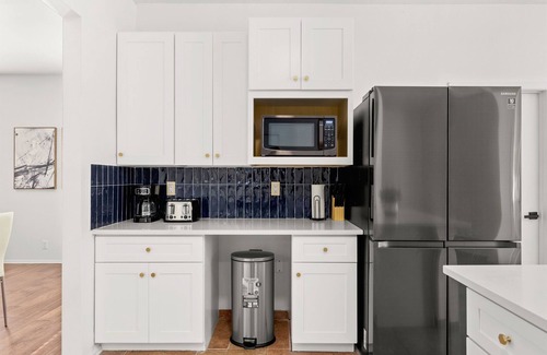 North San Antonio - SAT Casa | Modern 5 Bedrooms in SA Chef Kitchen, Game Lounge