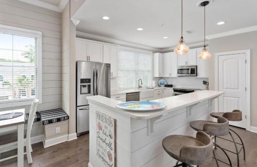 King City Casa | 400 Ocean Blvd. #1200