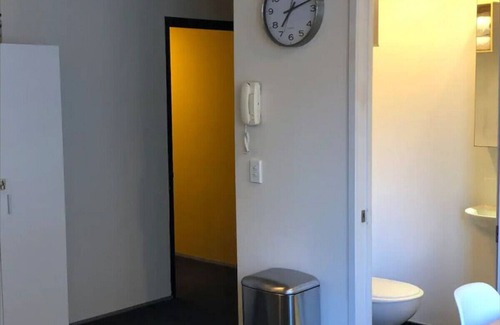 Auckland Central Business District Apartamento | 401/138 Anzac Av · Auckland City Apt Wi-fi & possible carpark