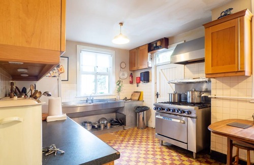 Leenane Apartamento | 401 The Covent Leenane-5 Bedrooms-Sleeps 11
