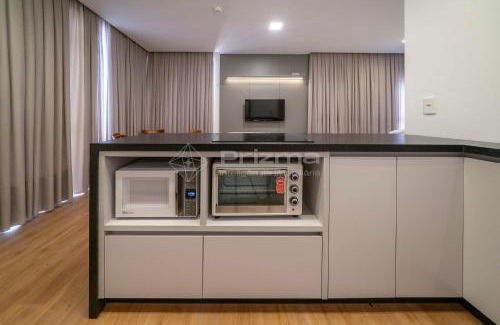 Centro Apartamento | 402 Flat Moderno e Bem Localizado a 120 metros da praia de Bombinhas Até 4 Pessoas