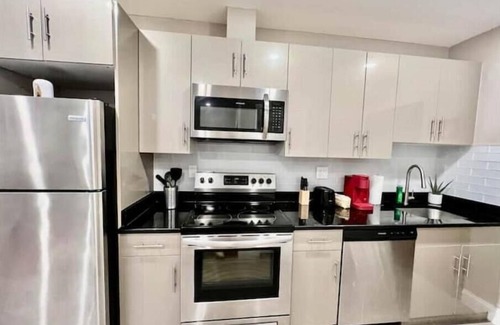 Center City Apartamento | 405 Spacious and superior 1BDR APT in center city