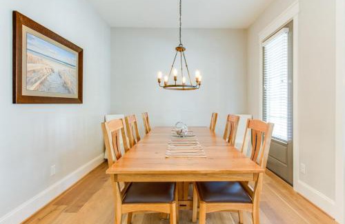 Northeast Virginia Beach Casa | 408A The Boardwalk House