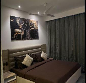 Noida Apartamento | 40th Floor River View Supernova
