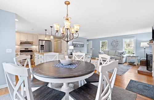 West Chatham Casa | 41 Poolside: 041-CS Coastal Retreat in Chatham – Modern Comfort & New Heated Pool