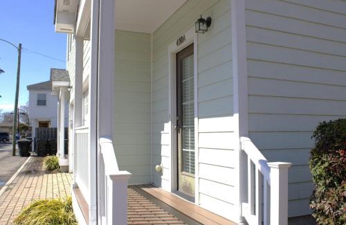 Northeast Virginia Beach Casa | 410A The Jetty House