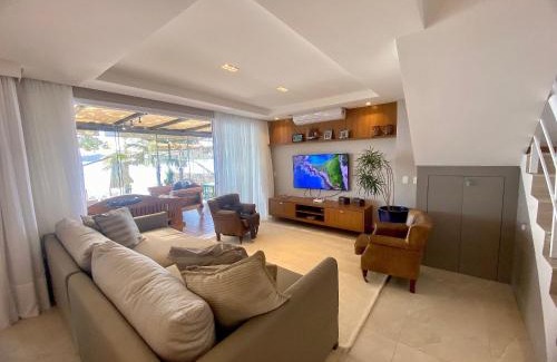 Centro Casa | 415 - Casa frente mar para alugar Bombinhas com 4 suítes