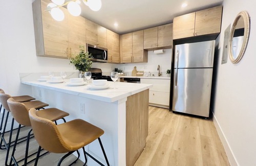 Corridor Casa | 4173-Newly renovated stylish home