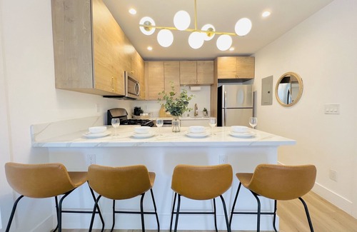 Corridor Casa | 4173-Newly renovated stylish home