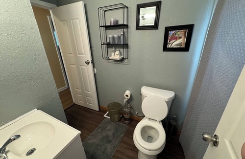 Detroit Casa | 420 friendly Charming 3-bedroom house in awesome Detroit with AC, WiFi