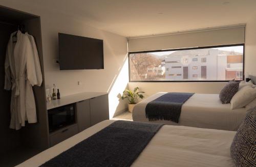 Sandy Bay Hotel | 429 Apartments & Suites