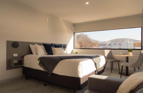 Sandy Bay Hotel | 429 Apartments & Suites