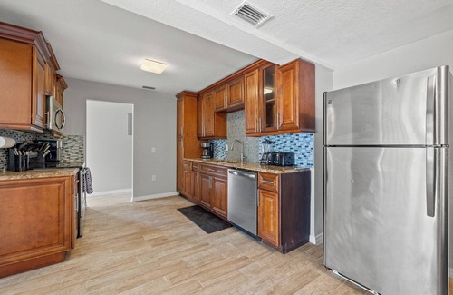 Tampa Casa | 4306 A - Charming 2-bedroom house in Tampa with AC