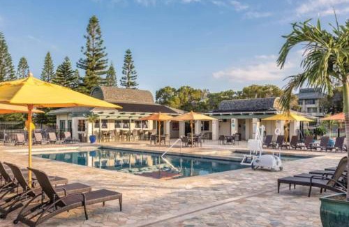 Waikoloa Casa | 448 Sleeps 13, pool and amenities