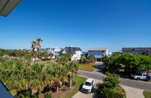 Saint Helena Island Casa | 449 Tarpon Blvd