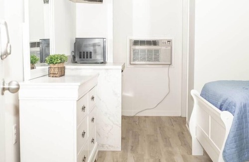 West Ocean City Complejo | 45. Beautiful, renovated room at Quiet Sun resort