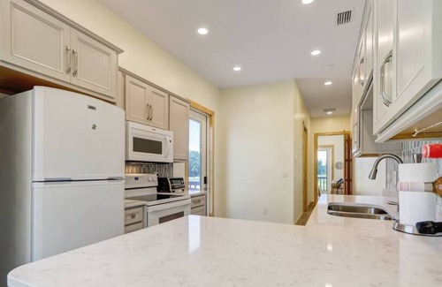 Northside Casa | 45 Min to Amelia Island | Jacksonville Home with pool