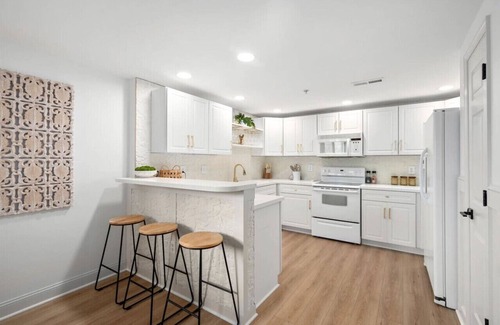 Midtown Ocean City Condominio | 45th St Ocean Side Condo with pool