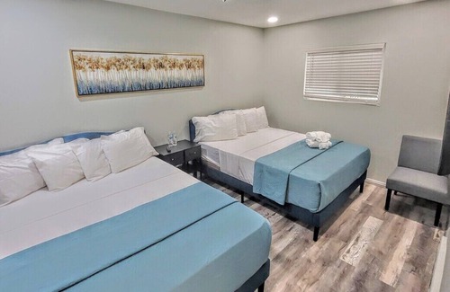 Silverado Ranch Casa | #45Villa w/Pool&Spa: Mins to LV Strip/Green Valley