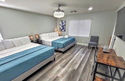 Silverado Ranch Casa | #45Villa w/Pool&Spa: Mins to LV Strip/Green Valley