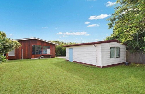 Currimundi Casa | 46 Desfile Gótico Currimundi QLD