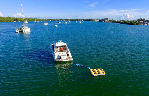 Key Biscayne Alquiler De Eote | 46' Sea Ray - Luxury Yacht Rental in Key Biscayne!