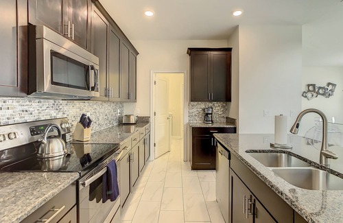 Kissimmee Casa | A minutos de distancia de World Disney / 5 habitaciones / 5 baños