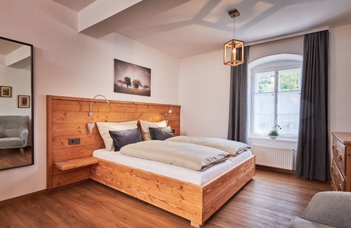 Waidhofen An Der Ybbs Apartamento | Vrbo Property