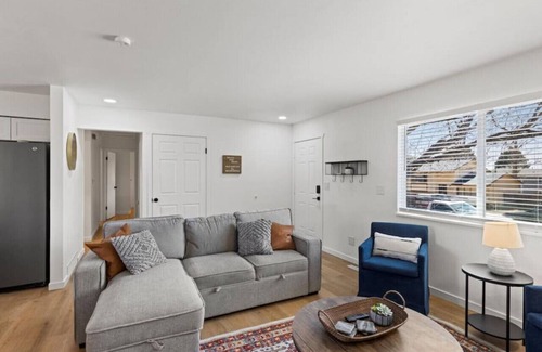 Northeast Colorado Springs Casa | 4899 Sonata Whole House · Stylish 6 bedroom home-sleeps 16