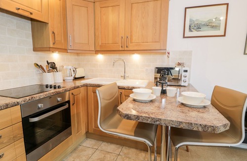 Borth-y-Gest Cabaña | 48A South Snowdon Wharf