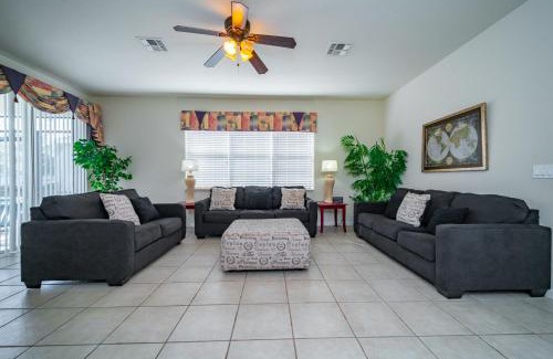 Trafalgar Village Casa | 4970PMS - Don Caster Home (B)