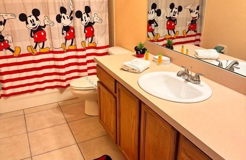Trafalgar Village Casa | 4984 Village! Home right next door