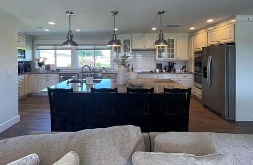Elverta Casa | 4B/3B+Pool Cozy Home for Big Groups in Elverta🍃