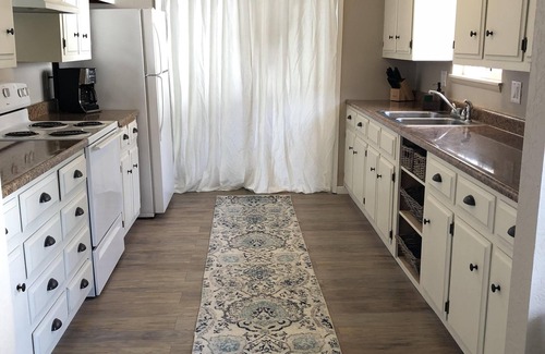 Dunsmuir Casa | 4BD / 1BA Gran casa remodelada 50 yardas a River!