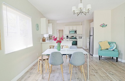 Logan Heights Casa | 4bd / 2bth Parking privado, 8 min a Gaslamp, Zoo