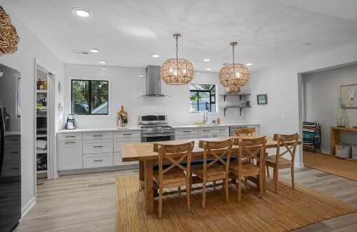 Saint Helena Island Casa | 4bd/3ba - Renovated Center Island Home & Garage Apt - Amenity Cards Avail - Pets ok