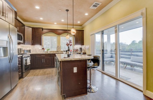 Fetters Hot Springs-Agua Caliente Casa | 4BD/4BA Modern Lux Sonoma Home w/ Game Room+BBQ