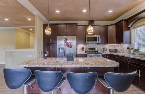 Fetters Hot Springs-Agua Caliente Casa | 4BD/4BA Modern Lux Sonoma Home w/ Game Room+BBQ