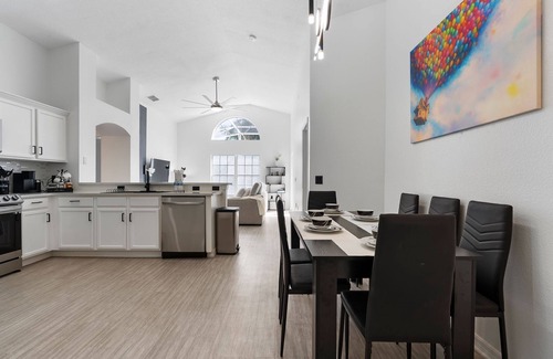 West Kissimmee Casa | 4BD Family Pool Home, Near Disney & Workspace