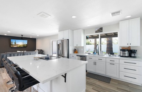 Raskin Estates Casa | 4BD| Mid Terms Welcome | 31+ Day Stays