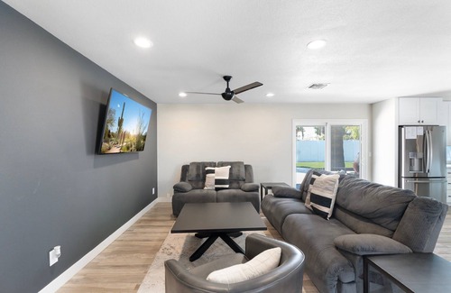 Raskin Estates Casa | 4BD| Mid Terms Welcome | 31+ Day Stays