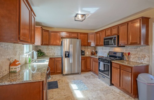 Albuquerque Casa | 4bd, 2ba Remodeled North Valley Home w / patio grande
