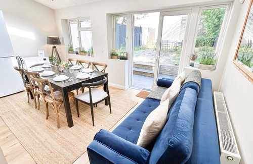 West Hampstead Casa | 4BDR Kilburn Flat near Hampstead Heath, Abbey Road