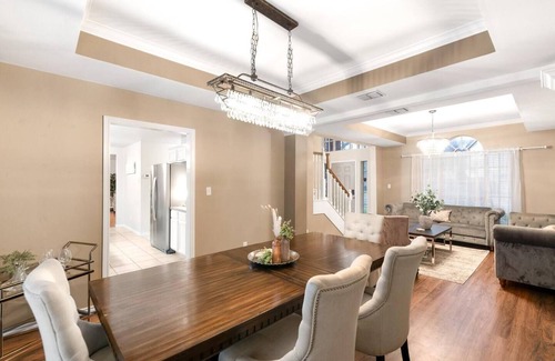 South Side Casa | 4BDR+PrivatePool+Game Room+BBQ+FirePit+Fits12